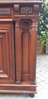 Antique Austrian 18th-century sideboard cabinet in threaded and carved walnut